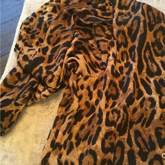 Impulsive Leopard Print Women's Puff Sleeve Blouse Size Large - Picture 4 of 10